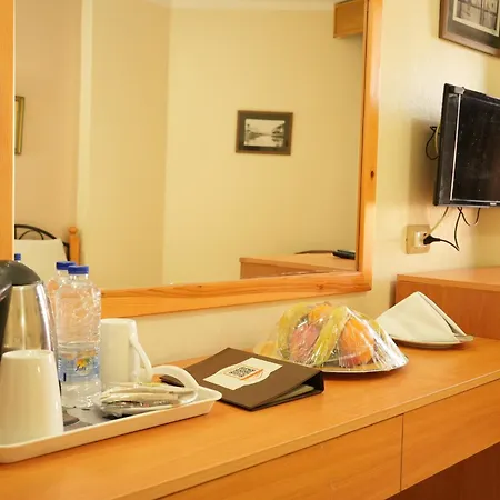 Gaddis Hotel, Suites And Apartments-3